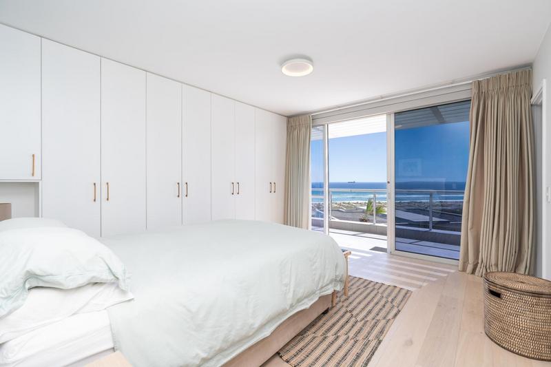 3 Bedroom Property for Sale in Dolphin Beach Western Cape